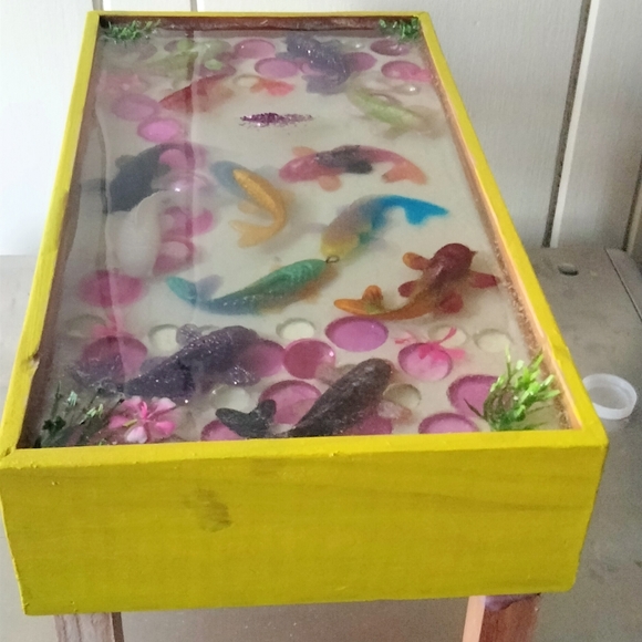 Mini Coaster Table - Picture 3 of 3